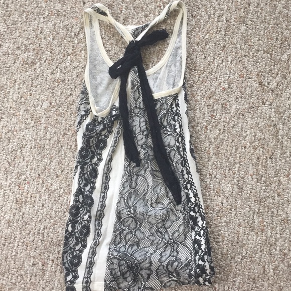 Guess tank top - Picture 2 of 4